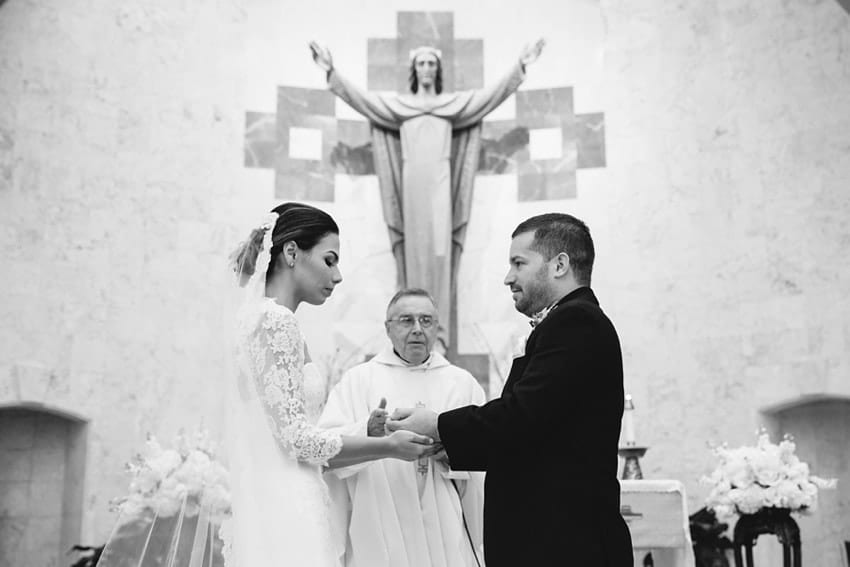 Miami wedding ceremony #CarolinaGuzikPhotography #MiamiWeddingPhotographer