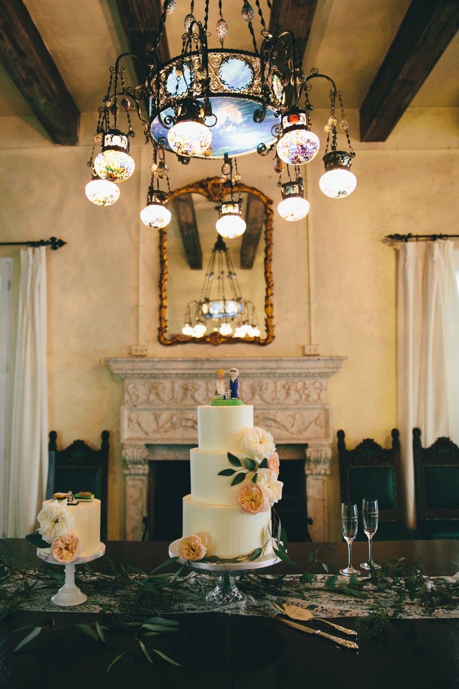 Earth and Sugar cake wedding ceremony Villa Woodbine Wedding #CarolinaGuzikPhotography #EarthandSugar