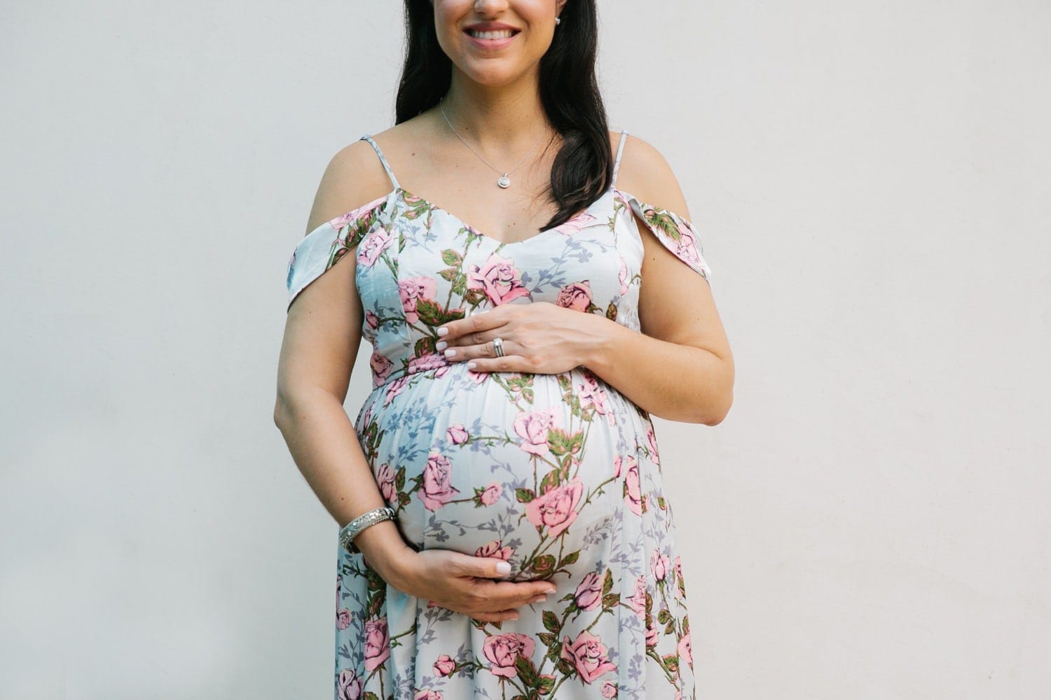 Miami Maternity Photographer. Modern Maternity photos at Miami Design District